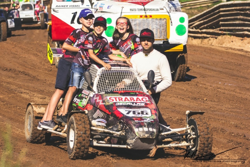 Autosportists Baumanis Latvijas čempionāta pēdējā posmā izcīna 3.vietu,sezonas kopvērtējumā - sudrabs Autosportists Baumanis Latvijas čempionāta pēdējā posmā izcīna 3.vietu,sezonas kopvērtējumā - sudrabs